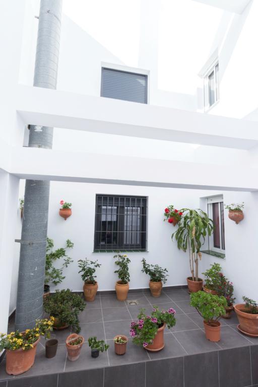 Hostal El Yunque Конил-де-ла-Фронтера Екстериор снимка