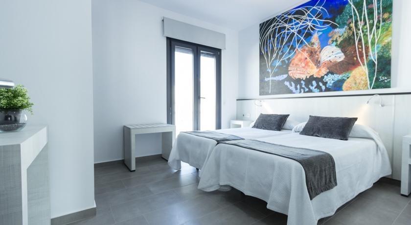 Hostal El Yunque Конил-де-ла-Фронтера Стая снимка